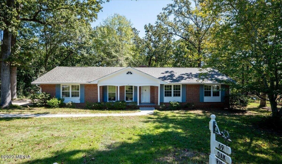 Oakridge Dr, Forsyth, GA 31029