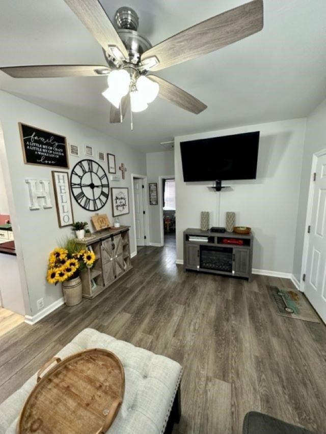 Hillcrest Ave, Sheffield, AL 35660