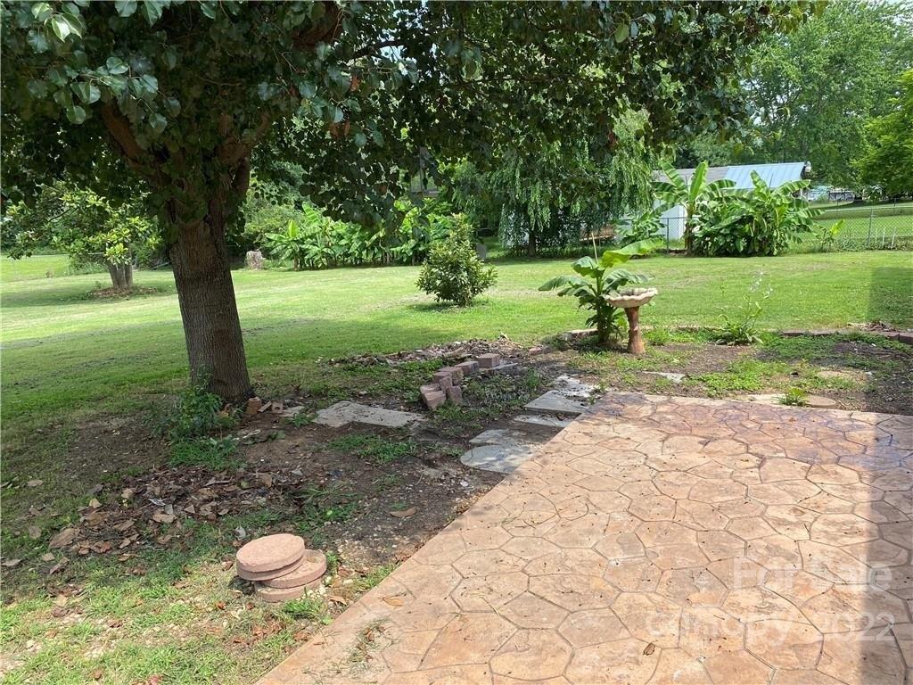 Linda Dr, Harmony, NC 28634