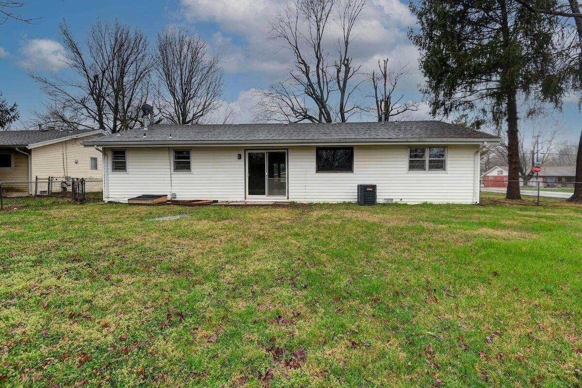 S Prince Ln, Springfield, MO 65802