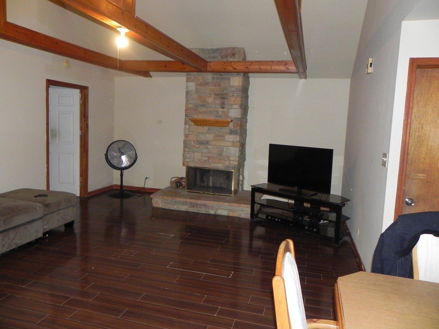 N Newland Ave, Chicago, IL 60634