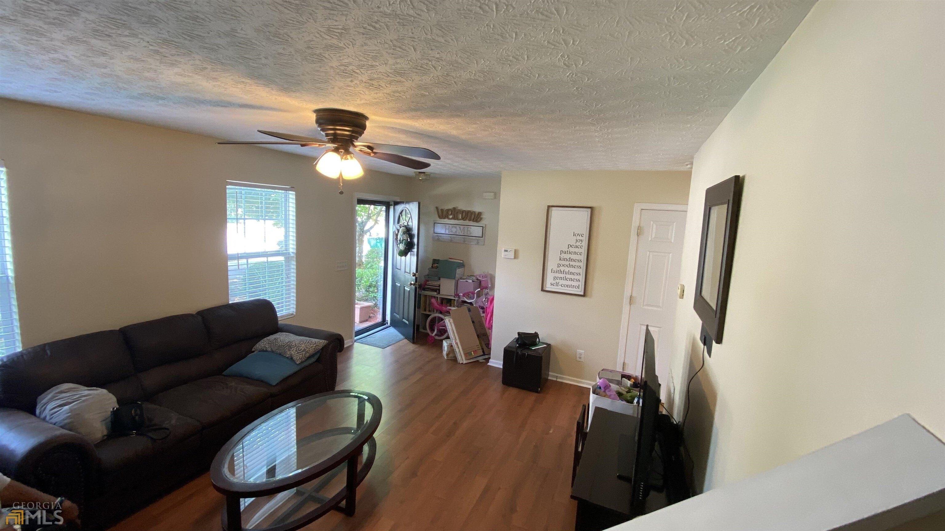 Strathmoor Manor Cir, Lithonia, GA 30058