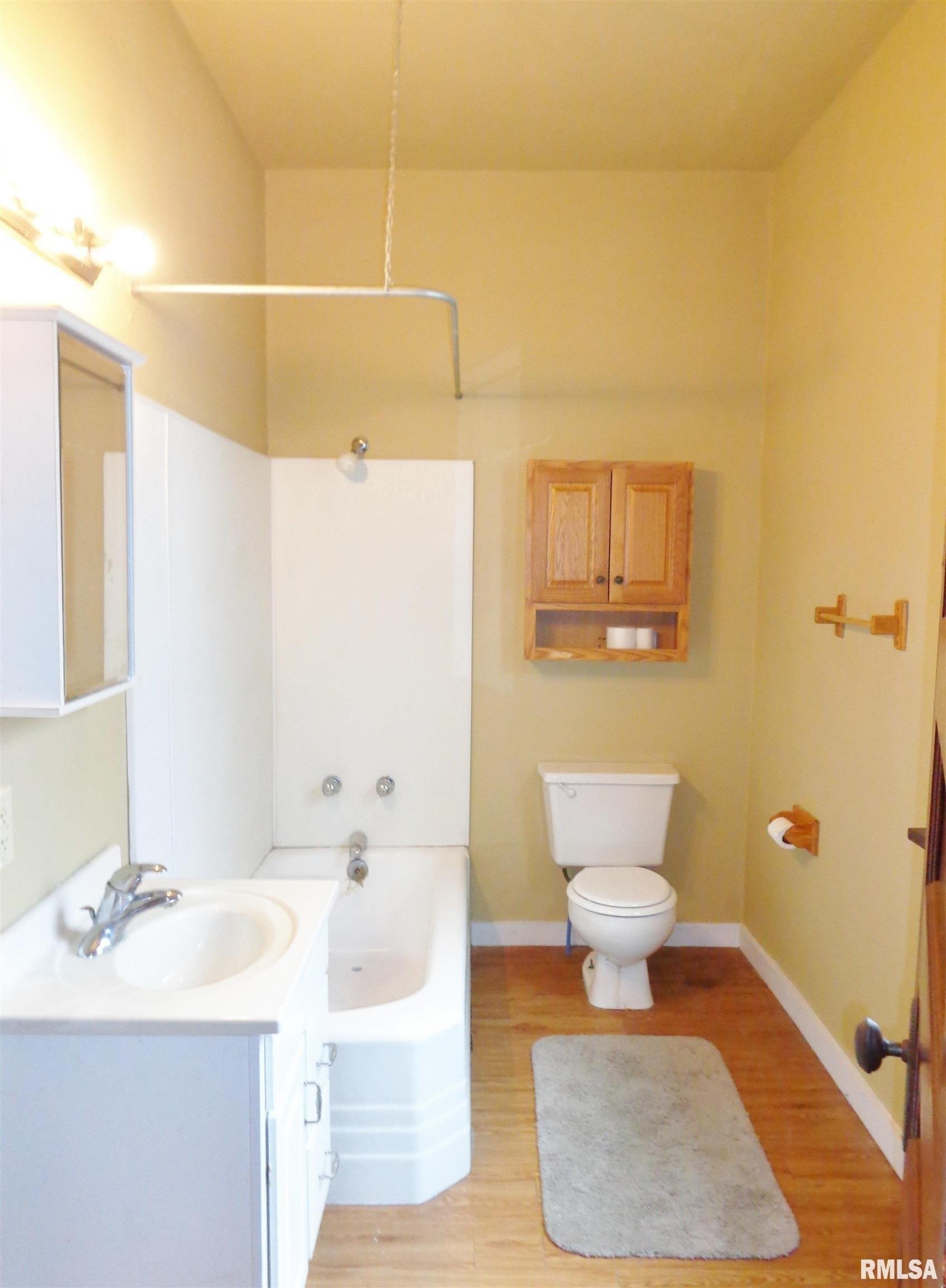 Wayne St, Peoria, IL 61603