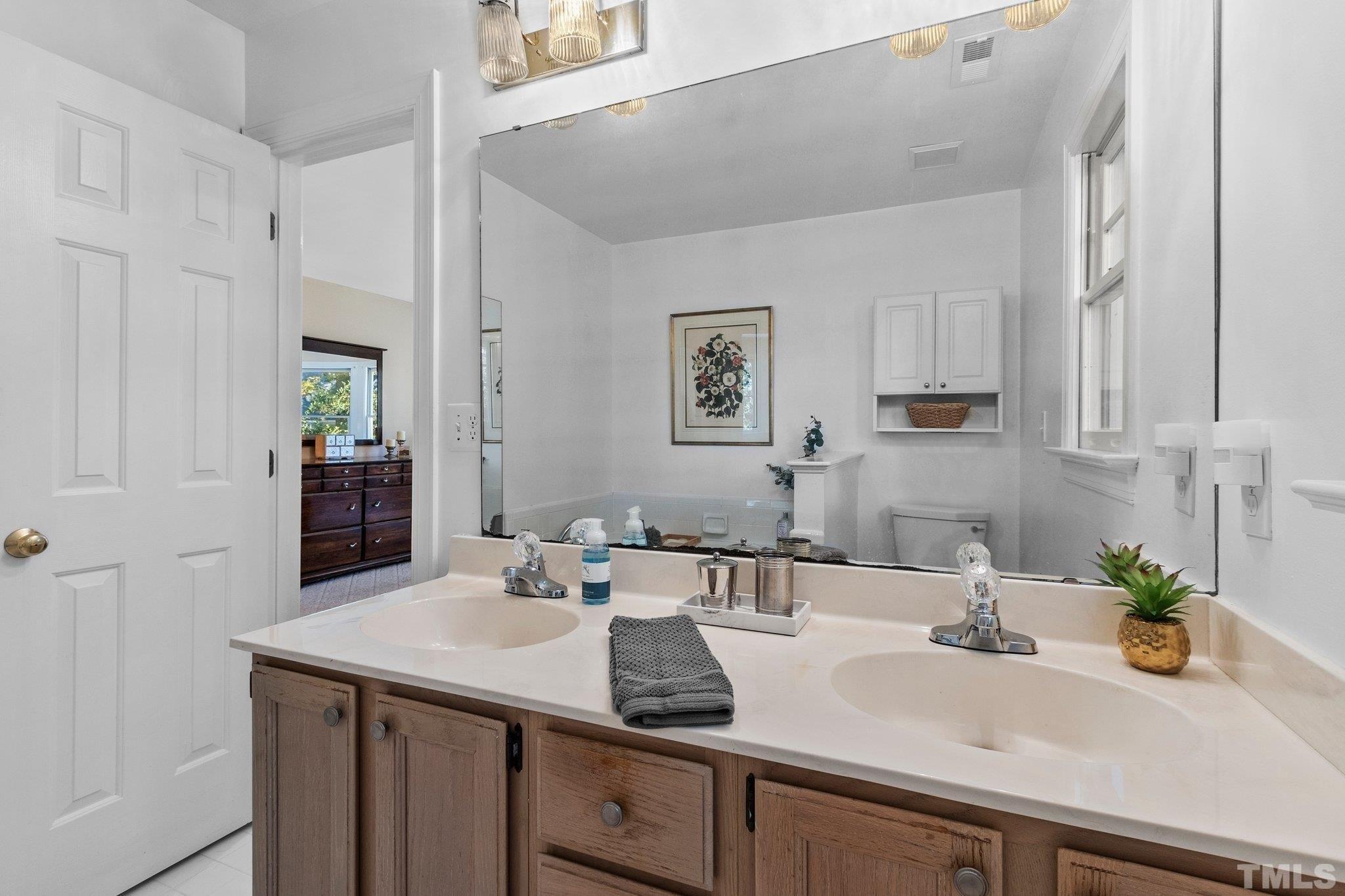 Seaforth Ct, Raleigh, NC 27606