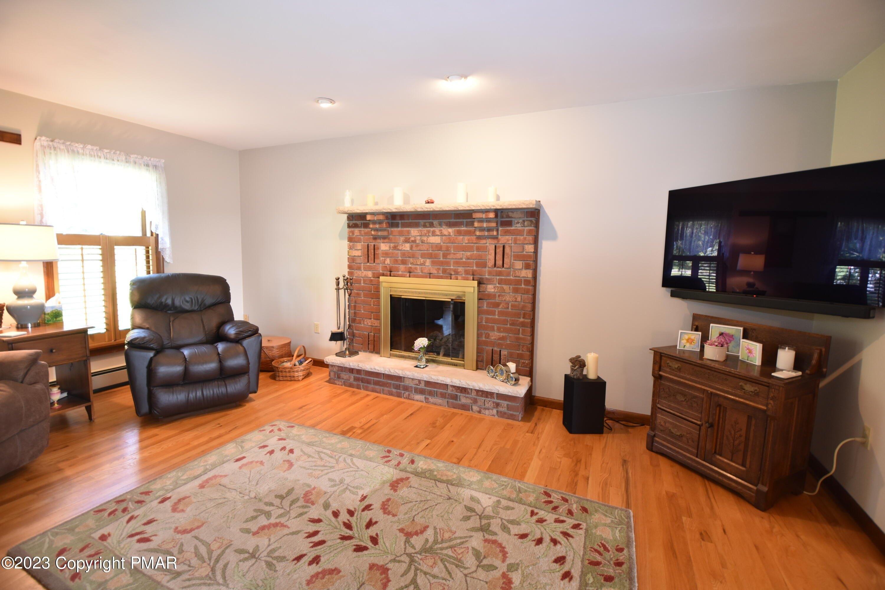 Green Ln, Andreas, PA 18211