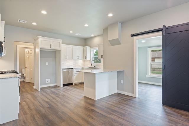 E 2nd St, Tulsa, OK 74104