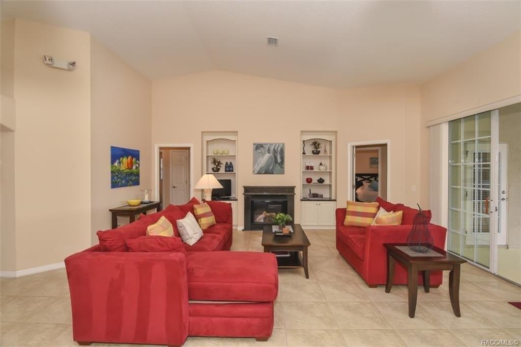 E Bennett St, Inverness, FL 34453