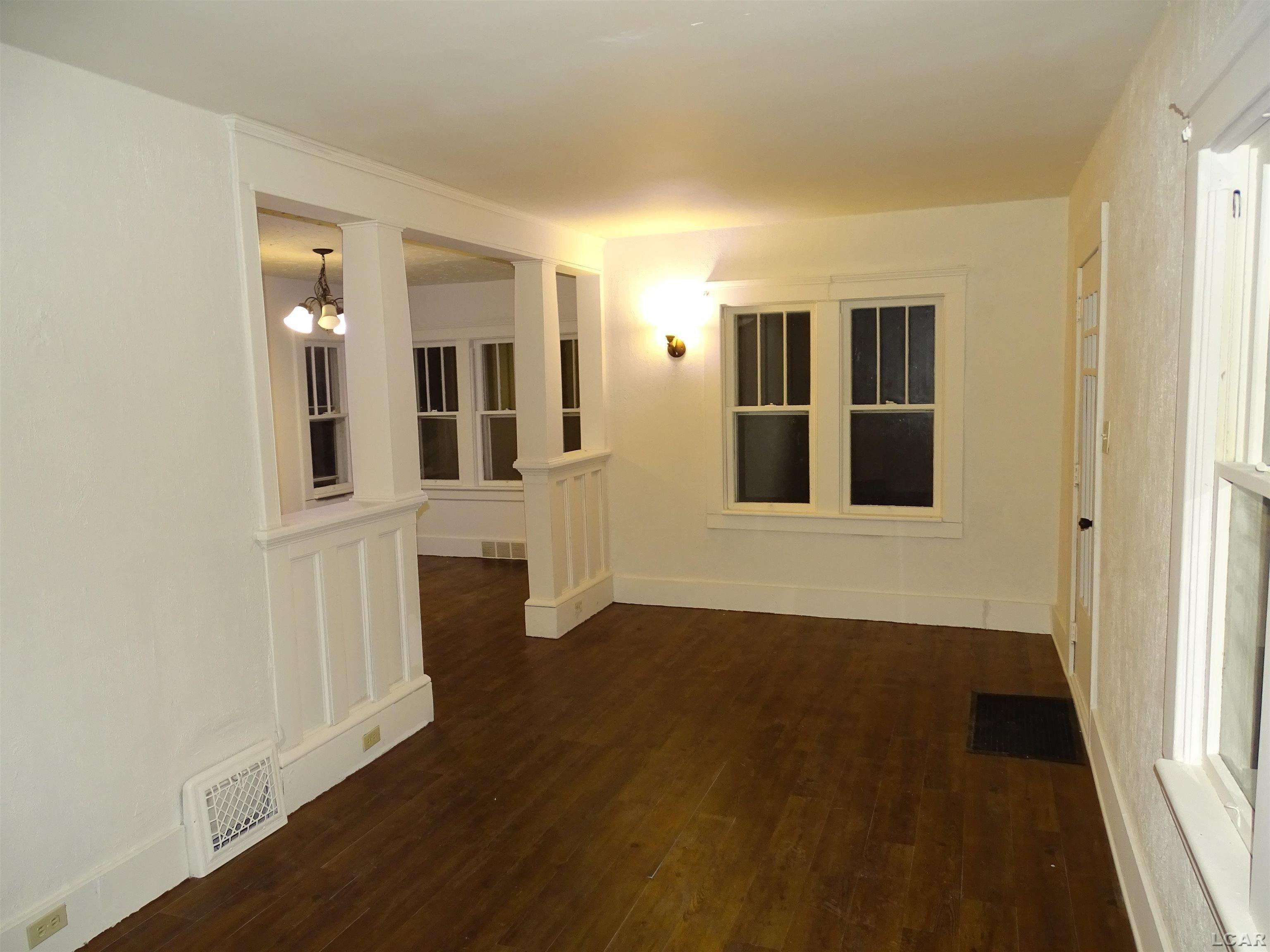 W Vandercook Dr, Jackson, MI 49203