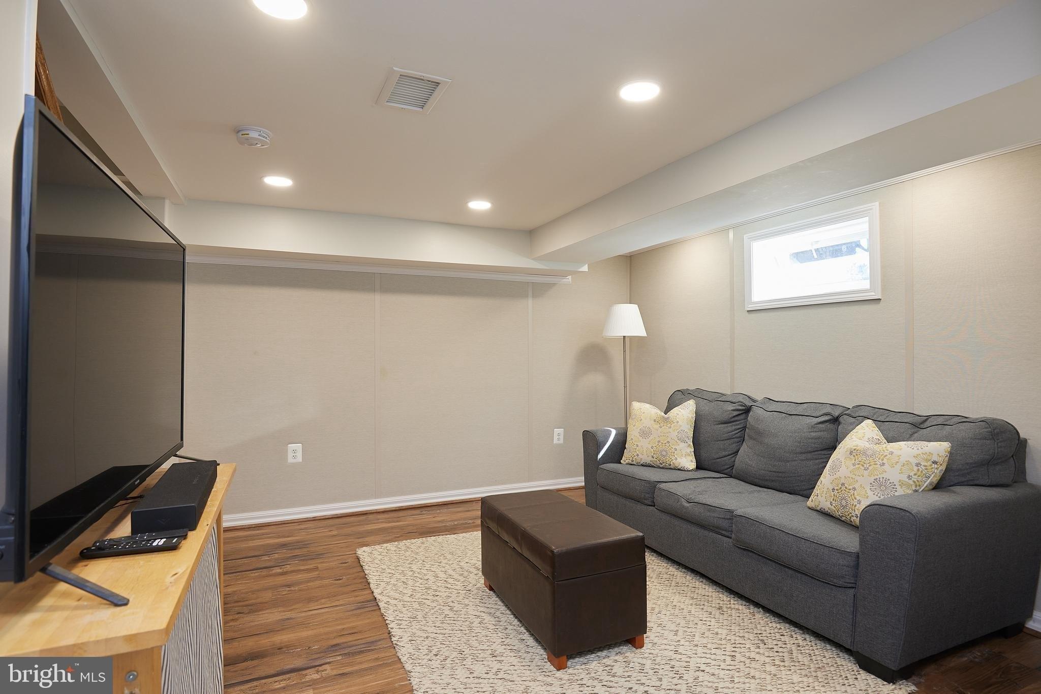Vermont Ave, Alexandria, VA 22304