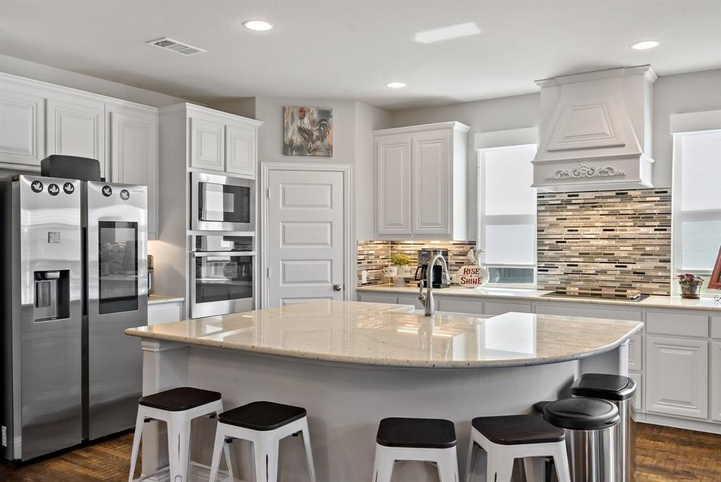 Walnut Dr, Van Alstyne, TX 75495