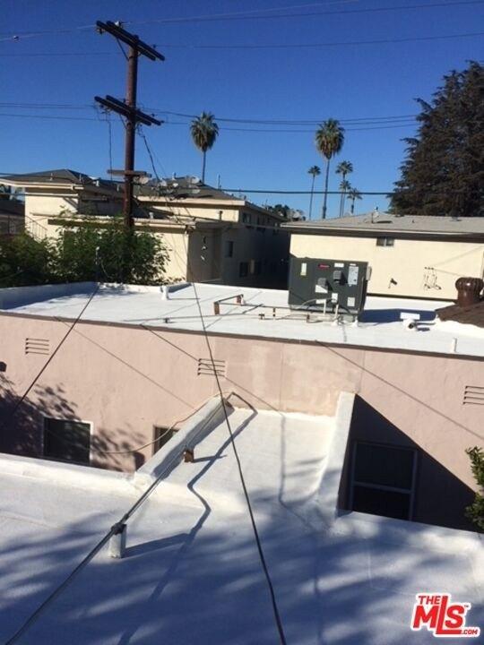 Hazeltine Ave, Van Nuys, CA 91401