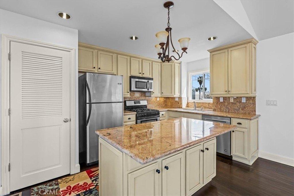 Cabrillo Ave, Torrance, CA 90501
