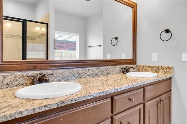 E 43rd Pl S, Tulsa, OK 74134