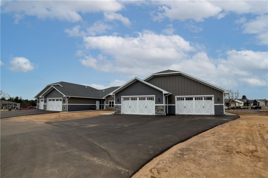 Cypress Ct, Altoona, WI 54720