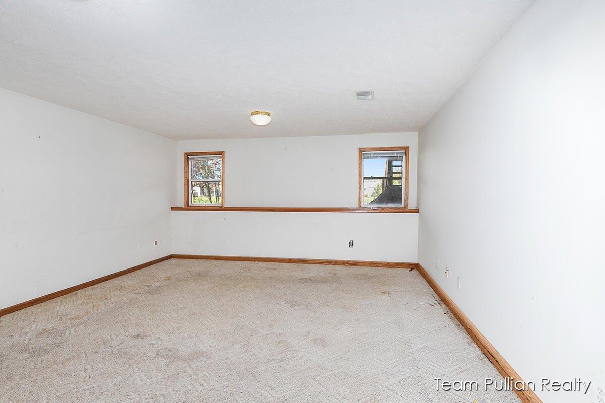Teal Pond Ct, Hudsonville, MI 49426