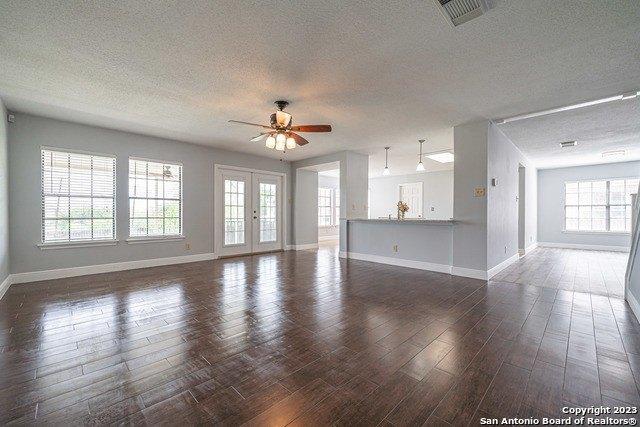 Lonecrest Ln, Converse, TX 78109