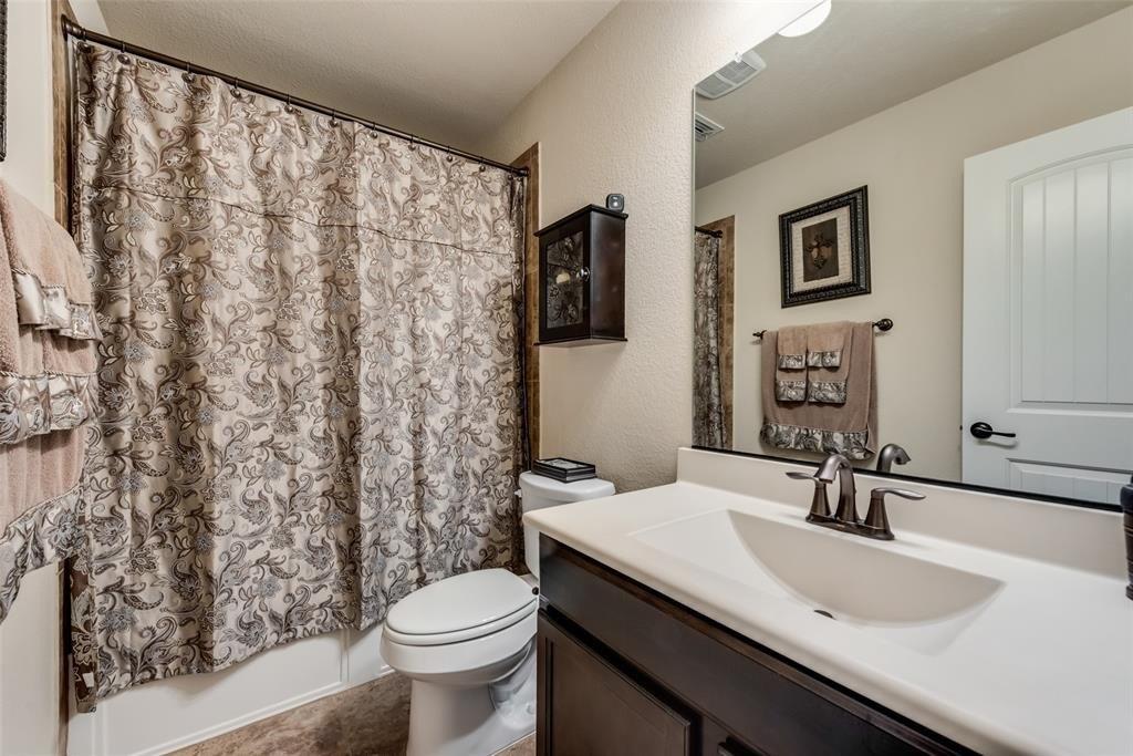 Sioux Trl, Aubrey, TX 76227