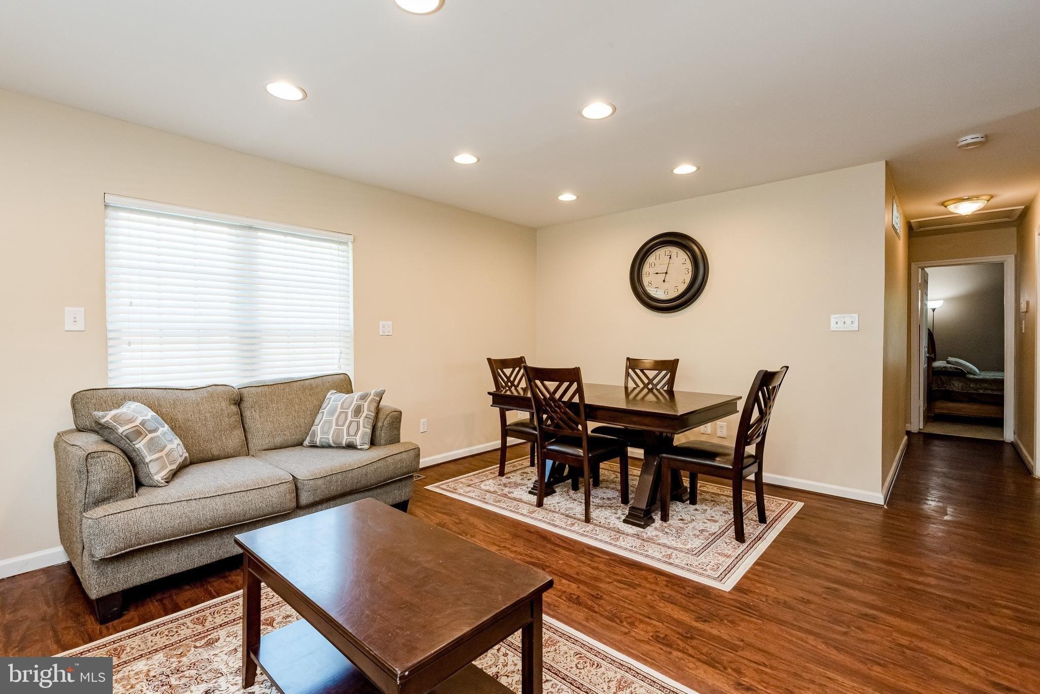Locust Dr, Pasadena, MD 21122