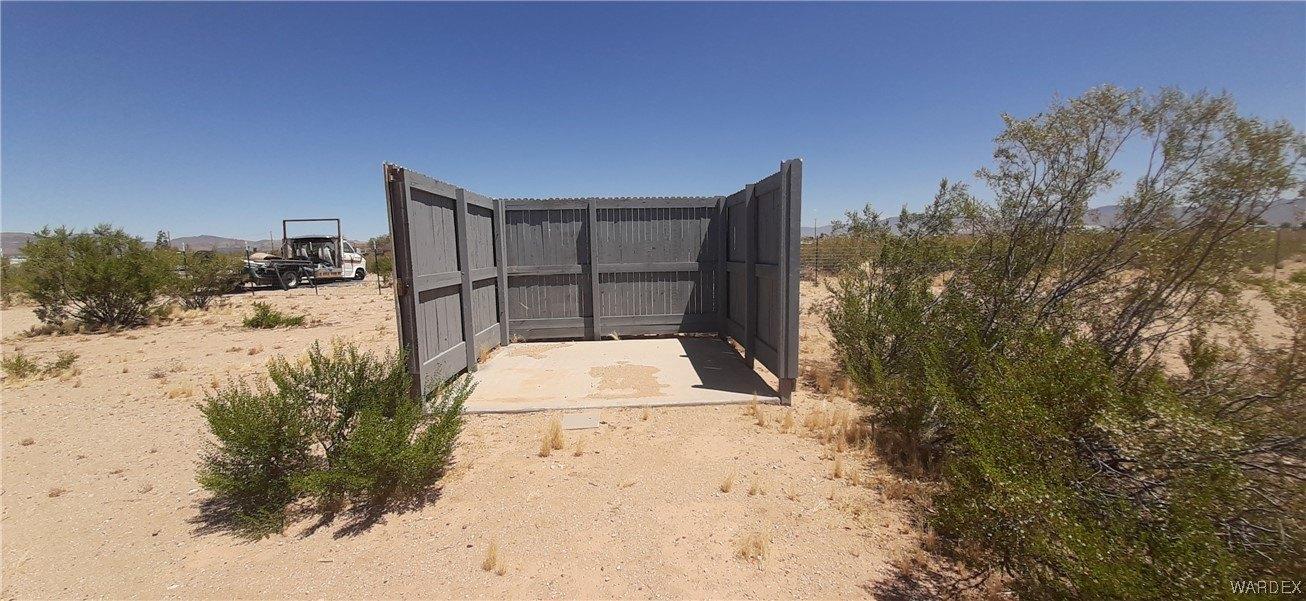 S Glen Canyon Rd, Golden Valley, AZ 86413