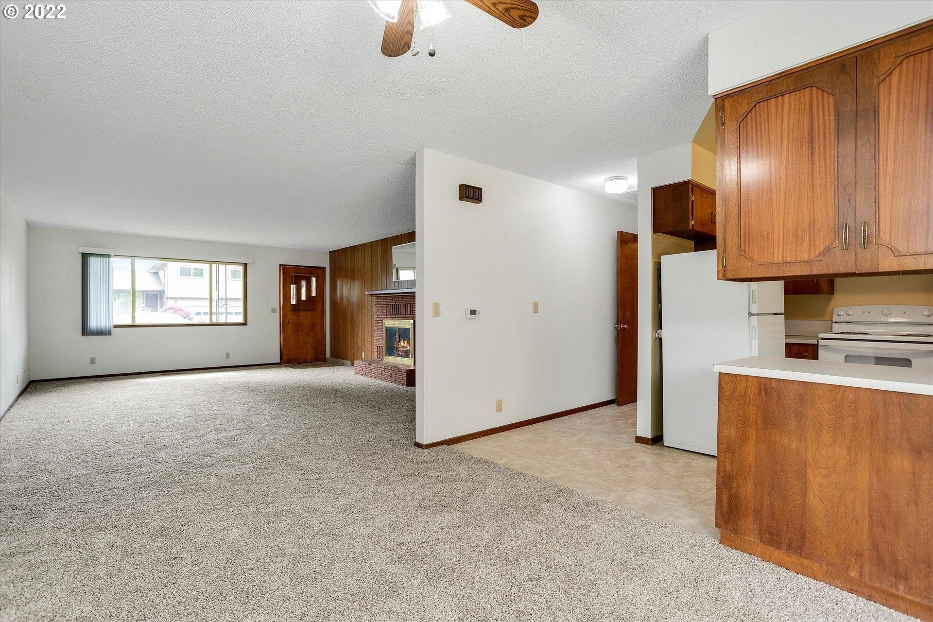 Sycamore Ave, Woodburn, OR 97071