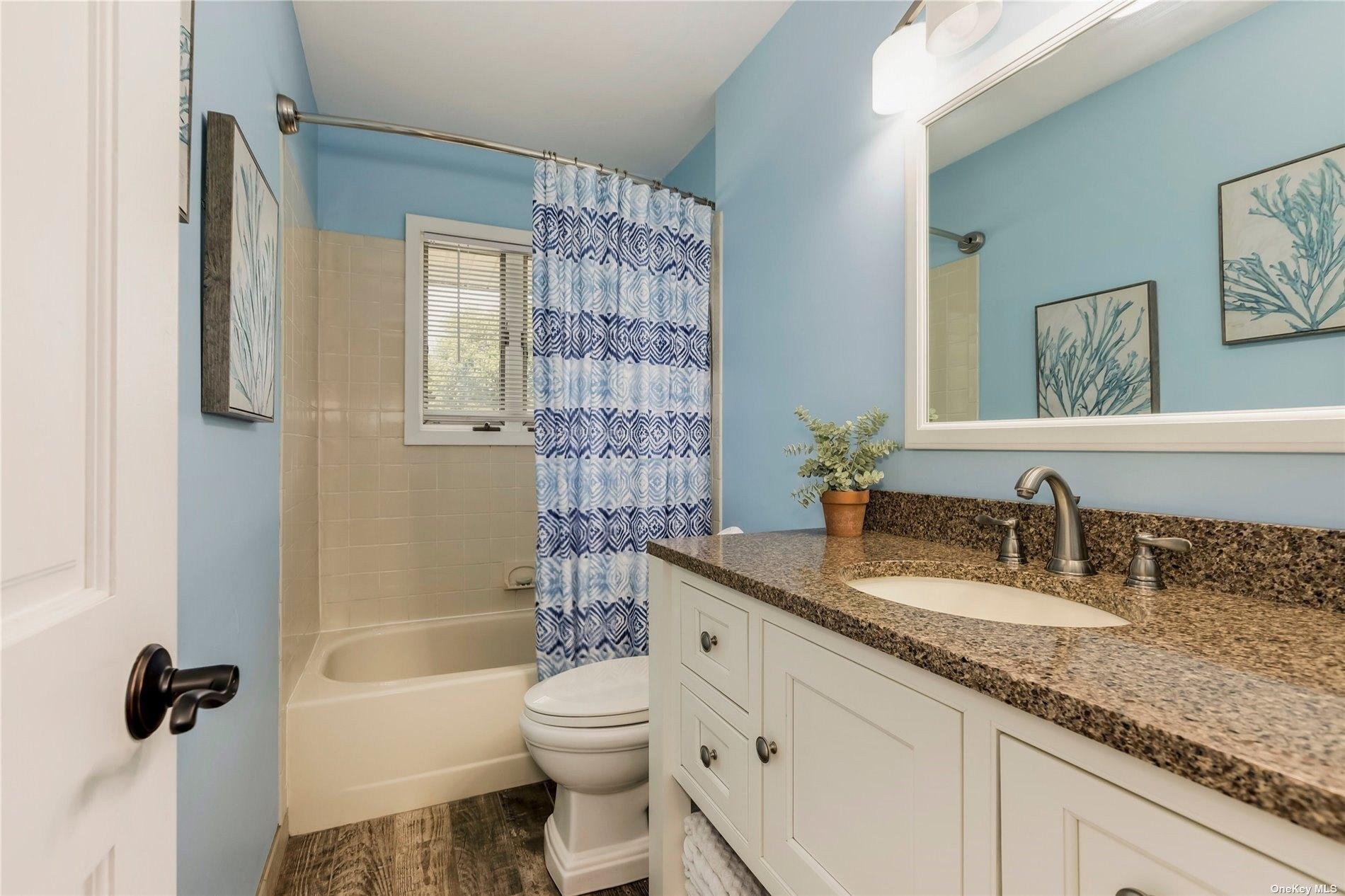 Clifford Blvd, Hauppauge, NY 11788