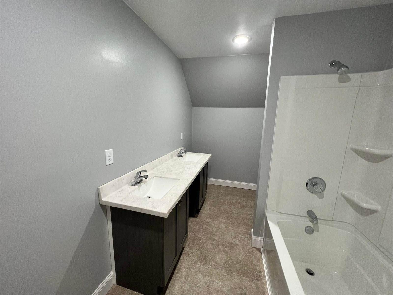 7th St Sw, Little Falls, MN 56345