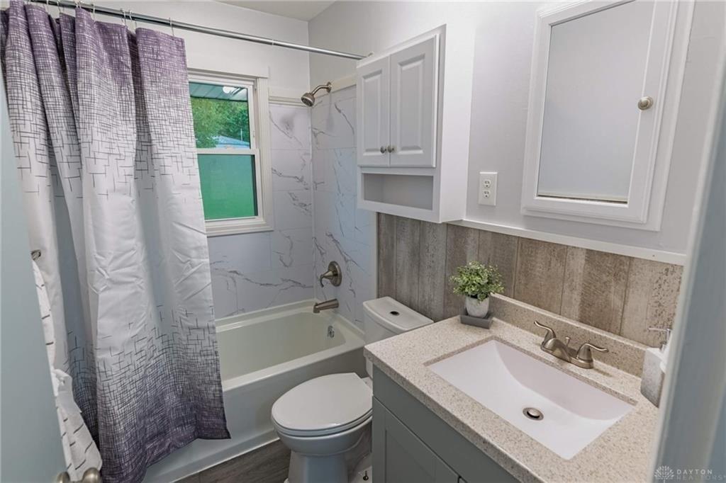 Tall Oaks Dr, Dayton, OH 45432