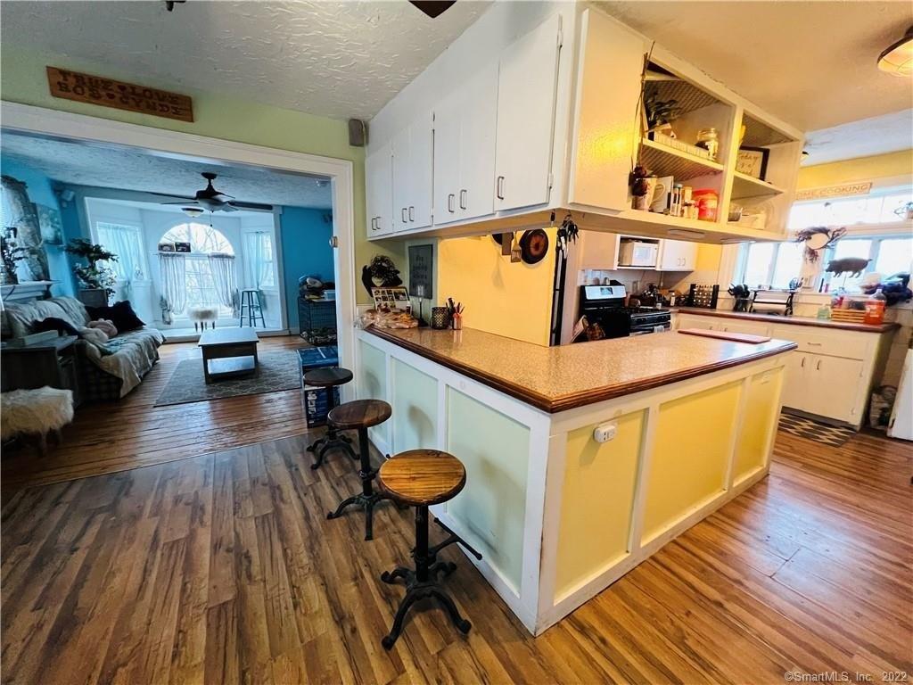 Franklin St, Putnam, CT 06260