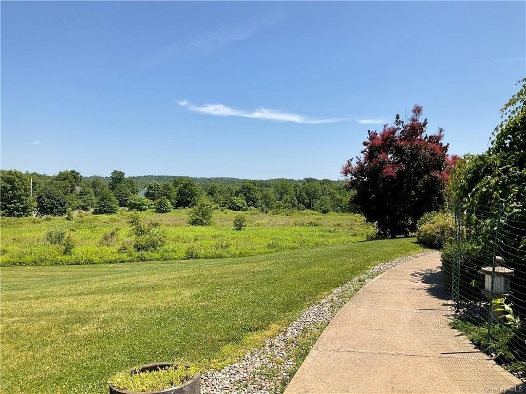 Neveles Pride Ct, Pine Bush, NY 12566