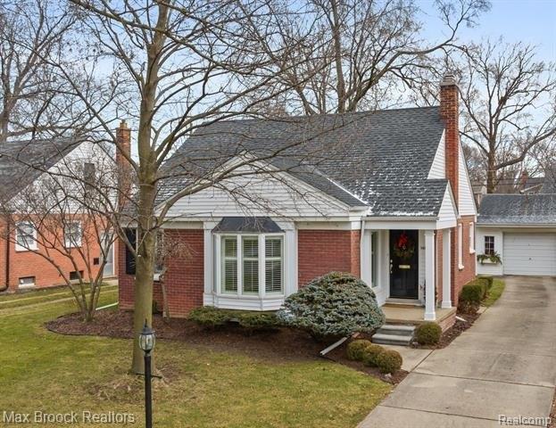 Washington Blvd, Birmingham, MI 48009