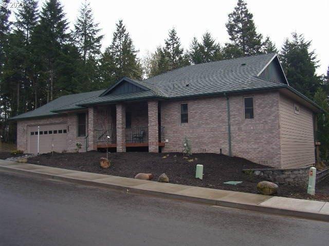 E Meadow Way, Oakridge, OR 97463