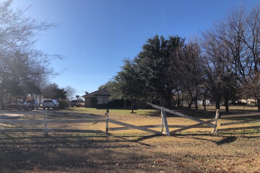 Barton Ave, Red Oak, TX 75154
