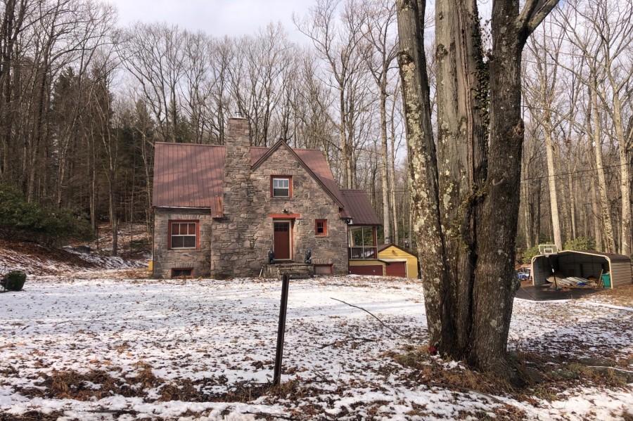 Golf Dr, Canadensis, PA 18325