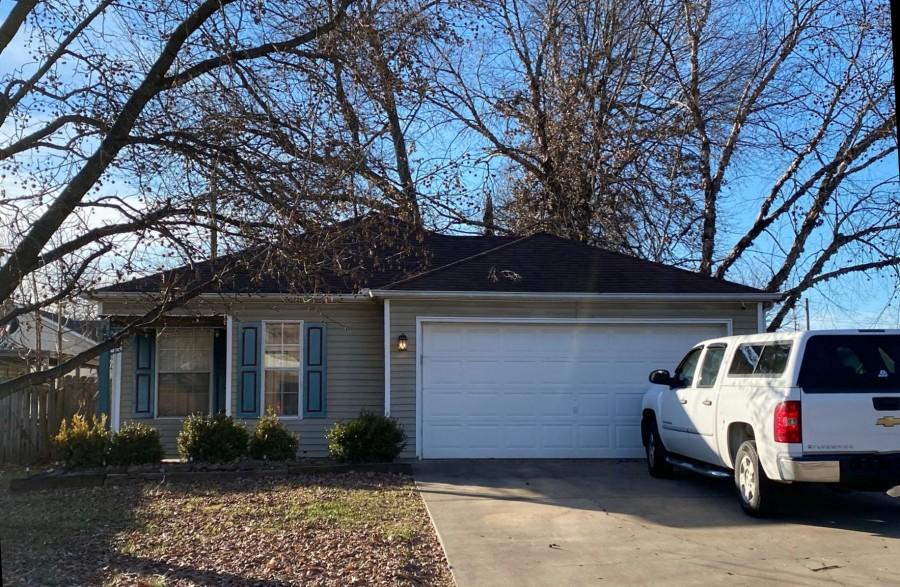 S B St, Rogers, AR 72756