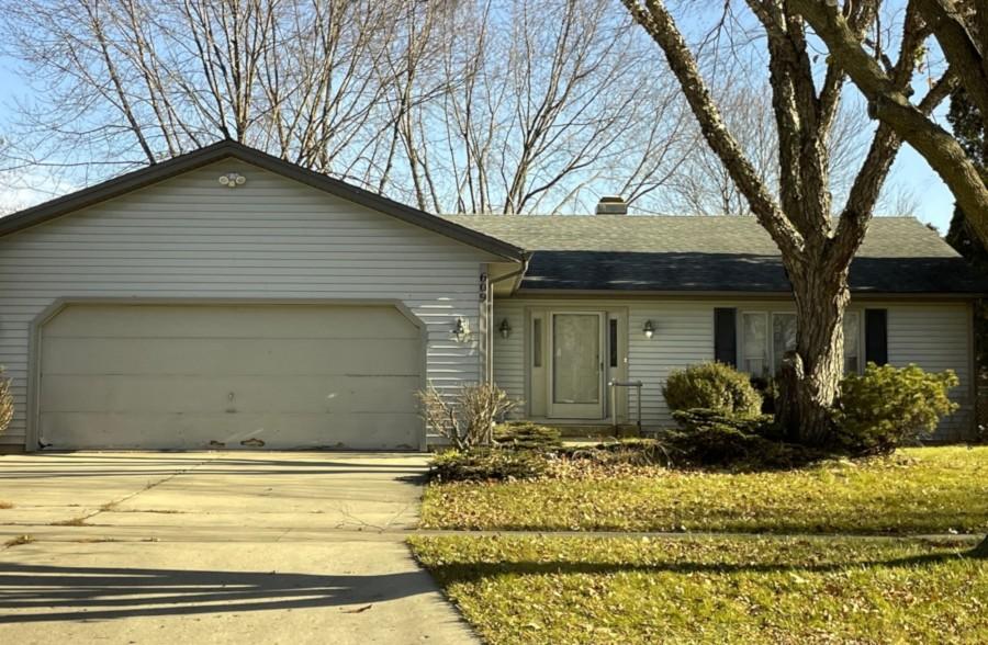 N Lyle Ave, Elgin, IL 60123