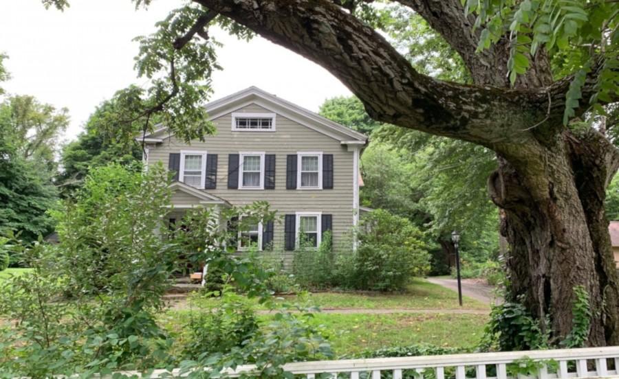 Nichols Ave, Trumbull, CT 06611