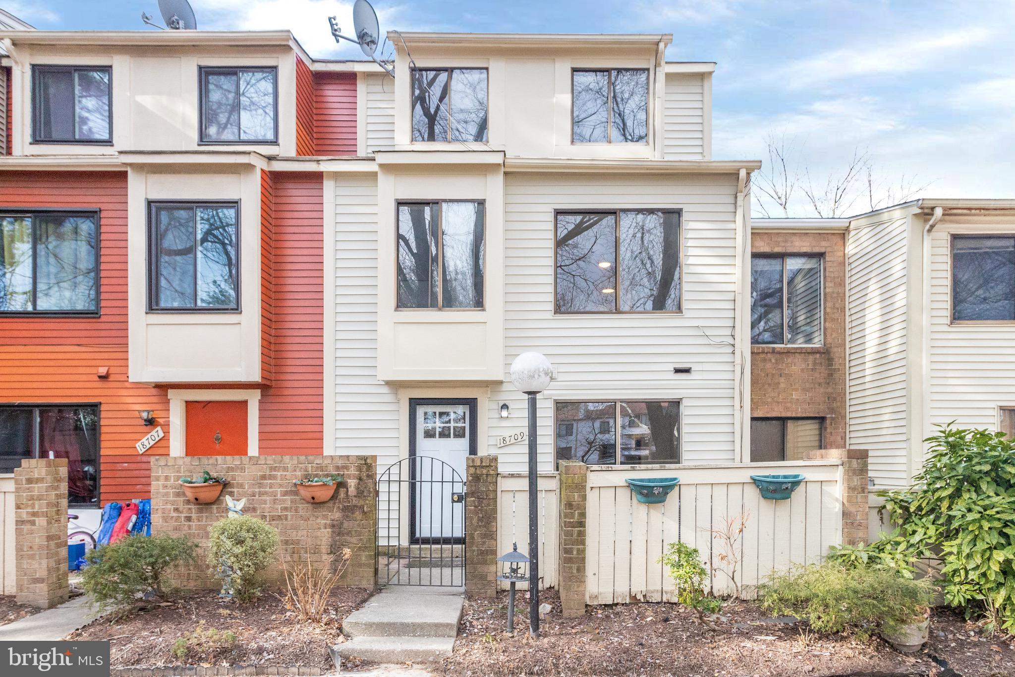Nathans Pl, Montgomery Village, MD 20886