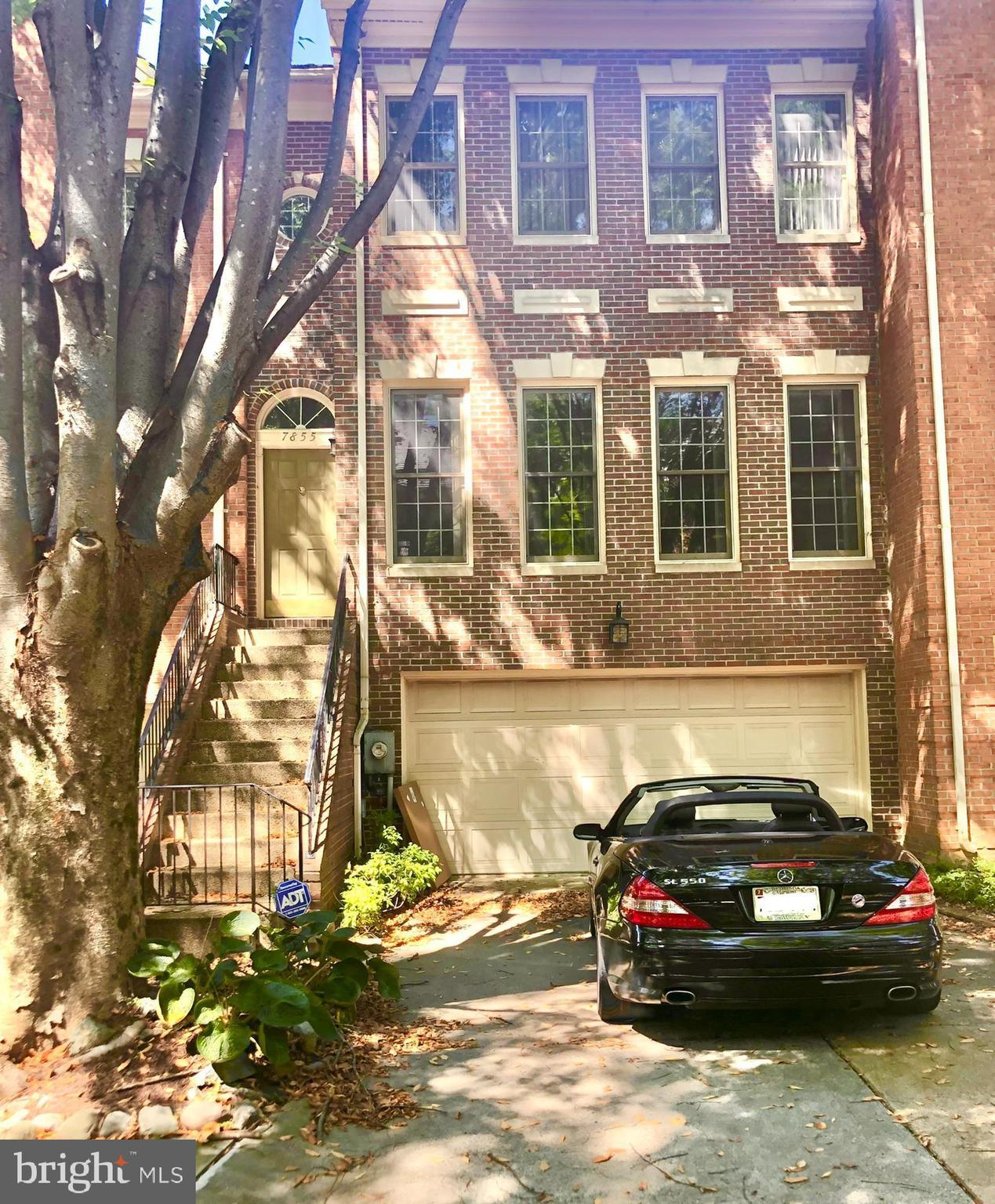 Oracle Pl, Potomac, MD 20854