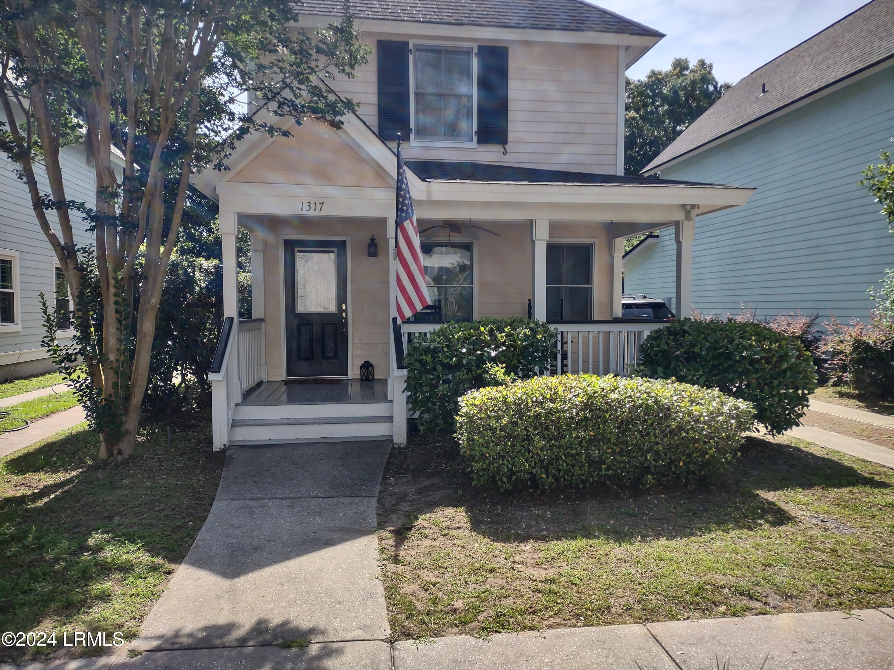 Broad St, Beaufort, SC 29902