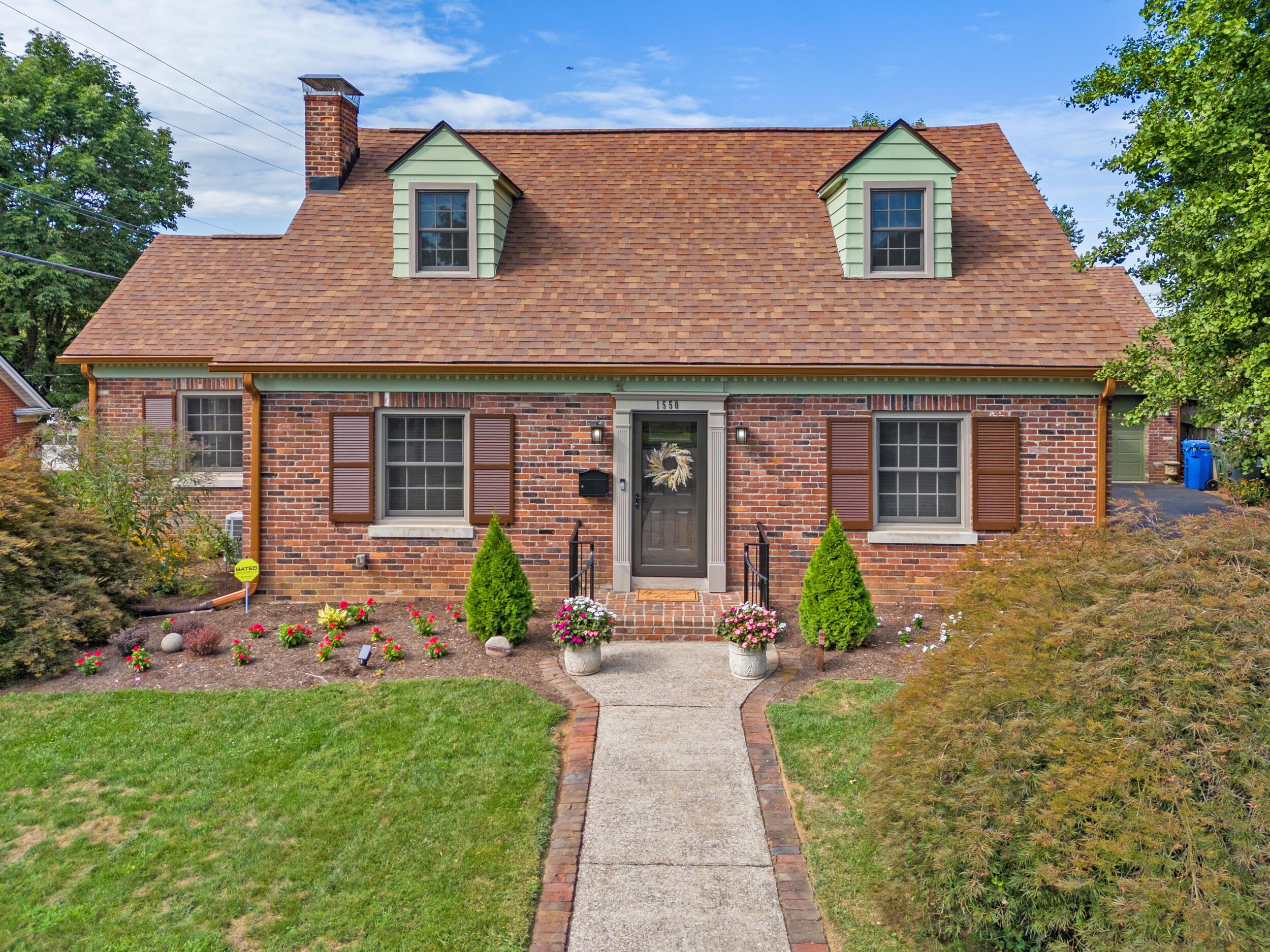 Meadowthorpe Ave, Lexington, KY 40511