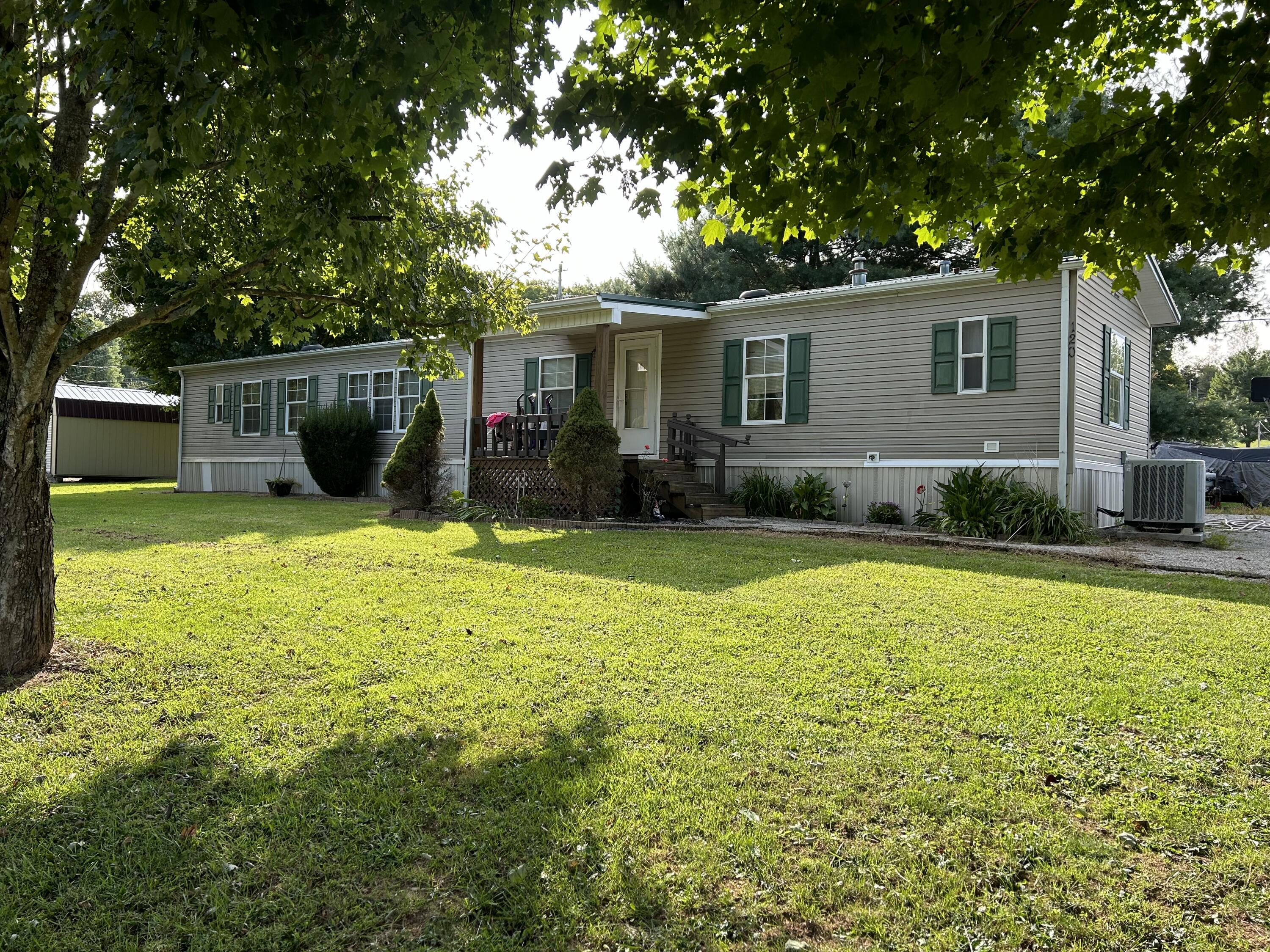 Ocean Front View Dr, Mount Vernon, KY 40456