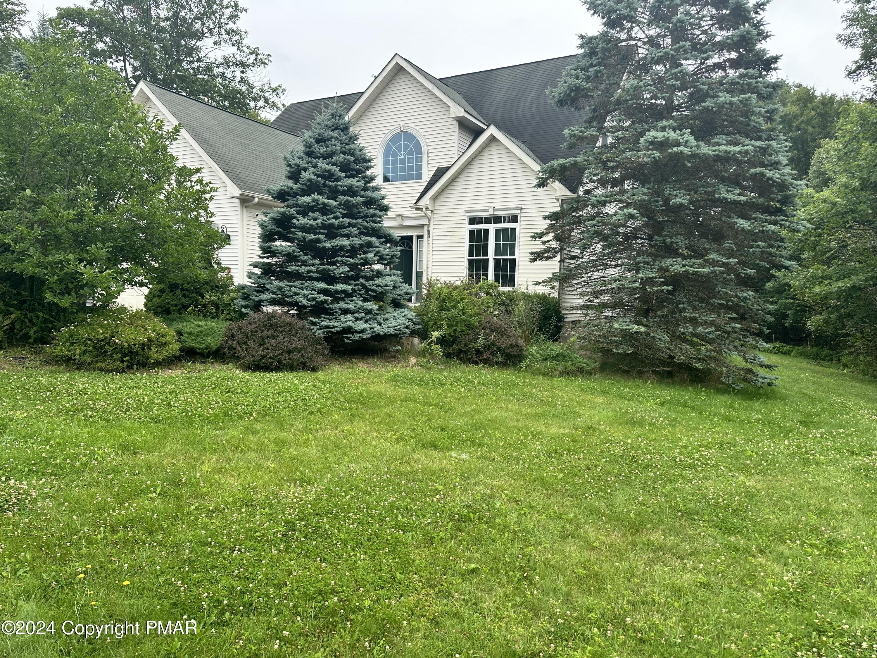 Sussex Dr, Tobyhanna, PA 18466