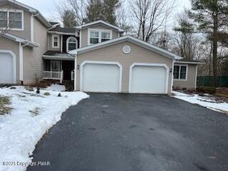 Garnet Ln, East Stroudsburg, PA 18301