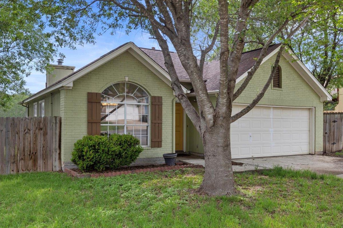 Lago Vista St, San Marcos, TX 78666