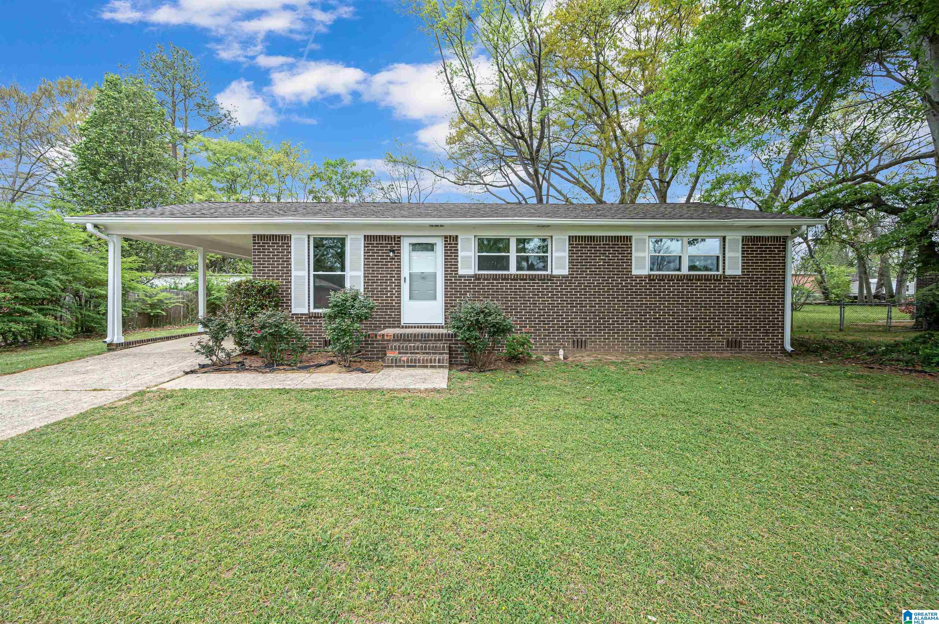 Opal Ave, Bessemer, AL 35023