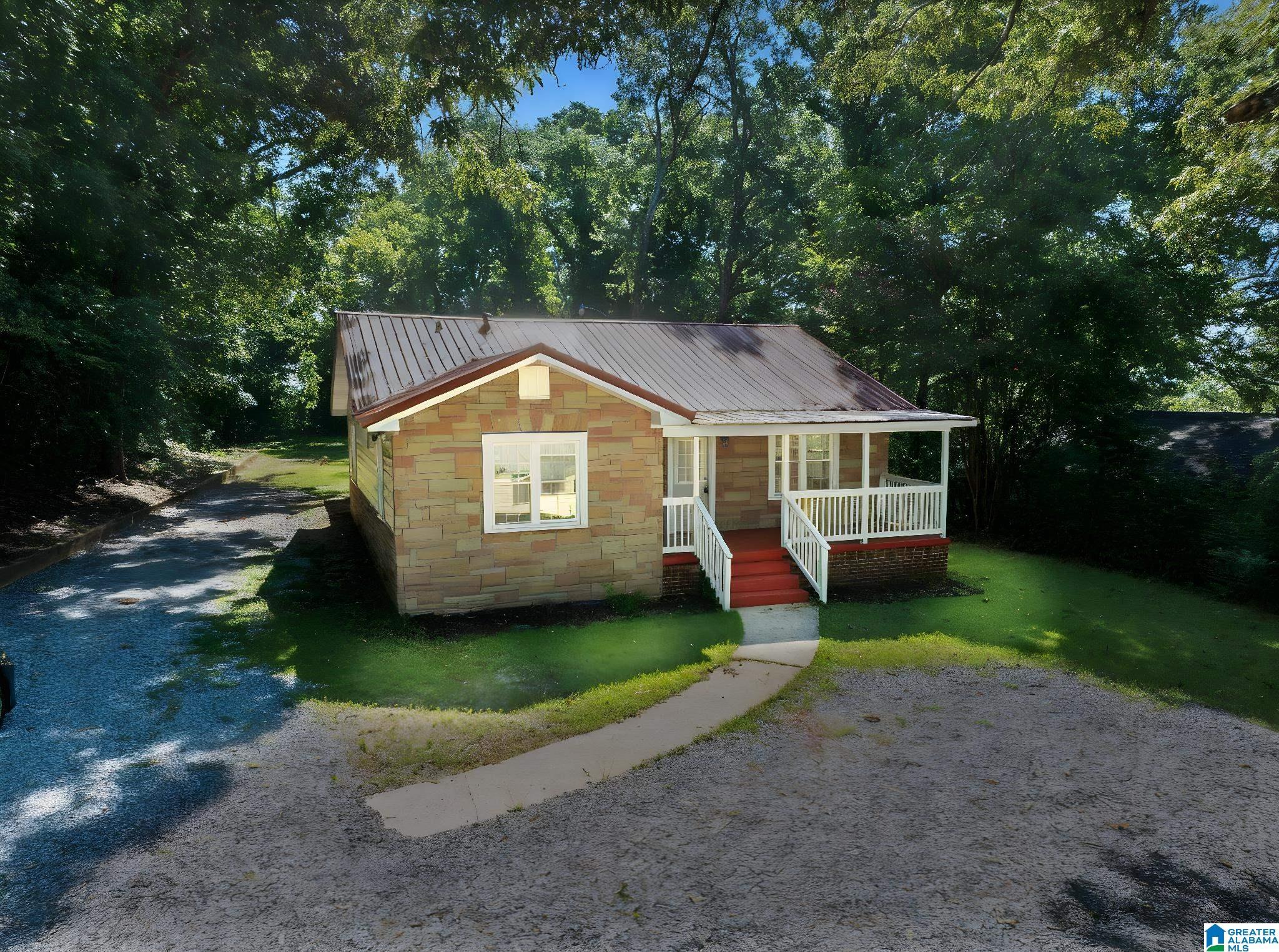 Luttrell St, Oxford, AL 36203
