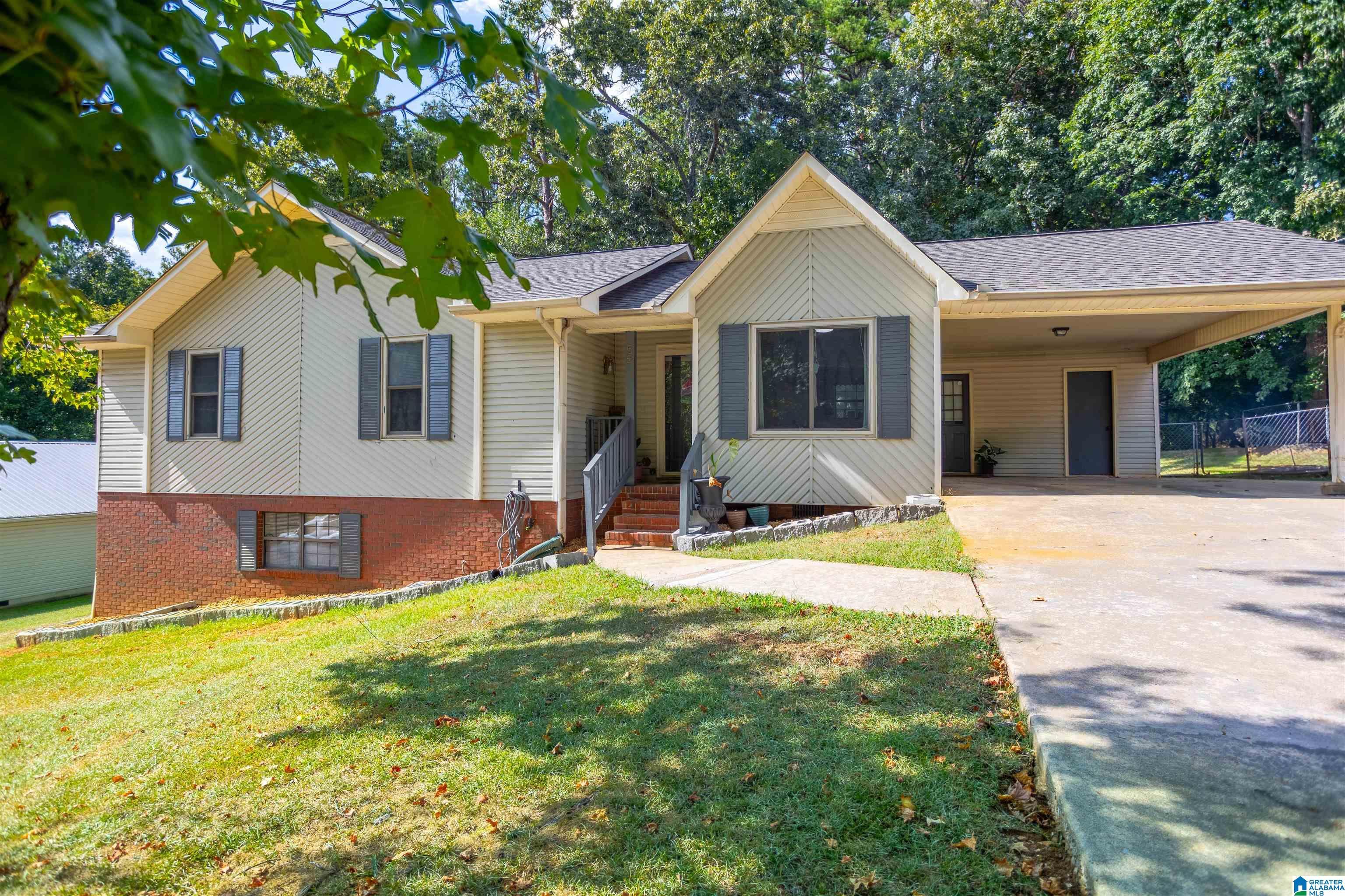 Starla Ln, Jacksonville, AL 36265