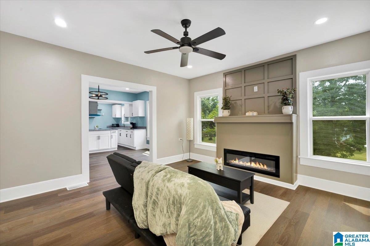 10th St, Pleasant Grove, AL 35127