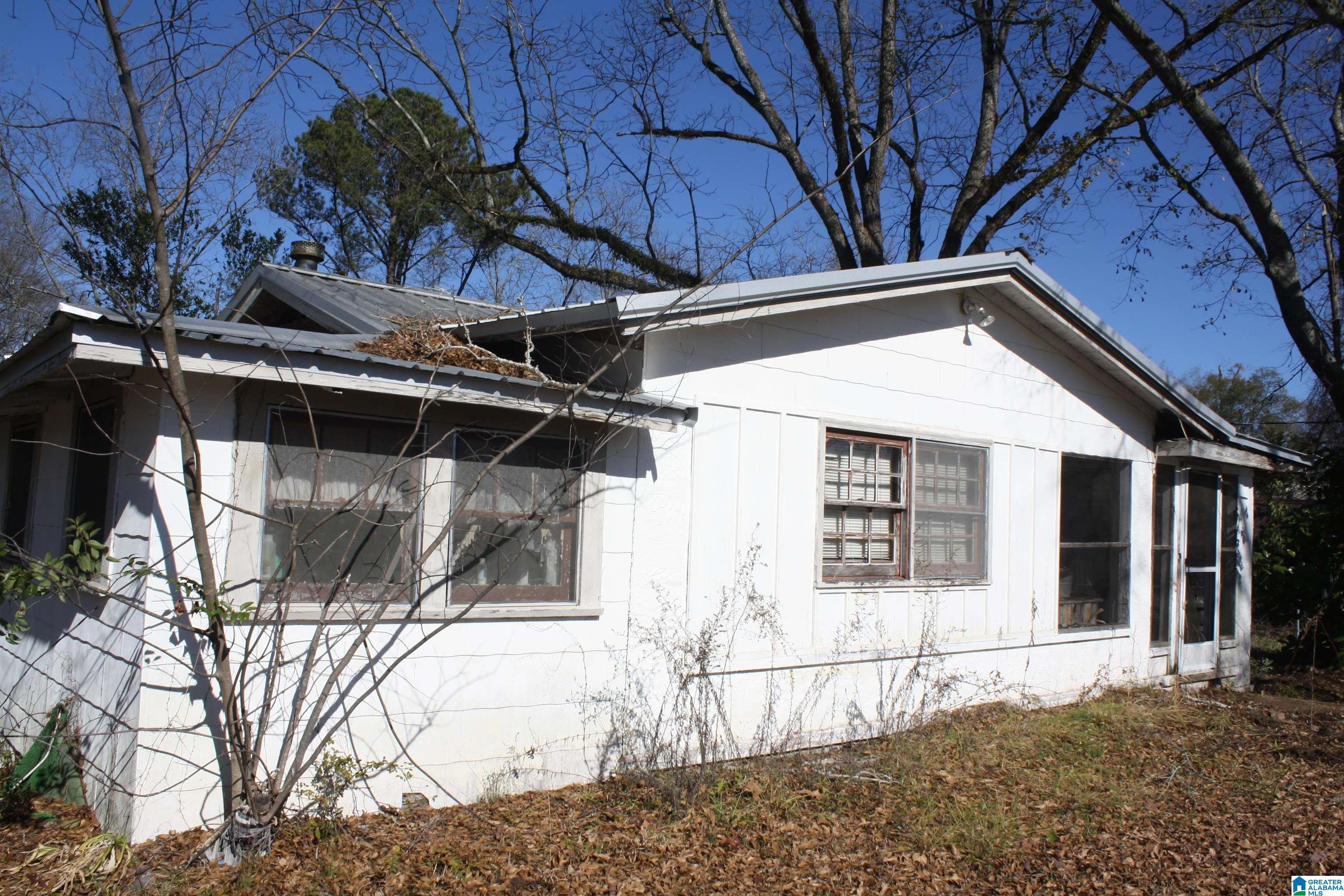 Mary St, Thorsby, AL 35171