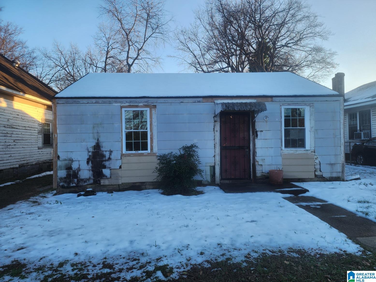 4th Ct W, Birmingham, AL 35204